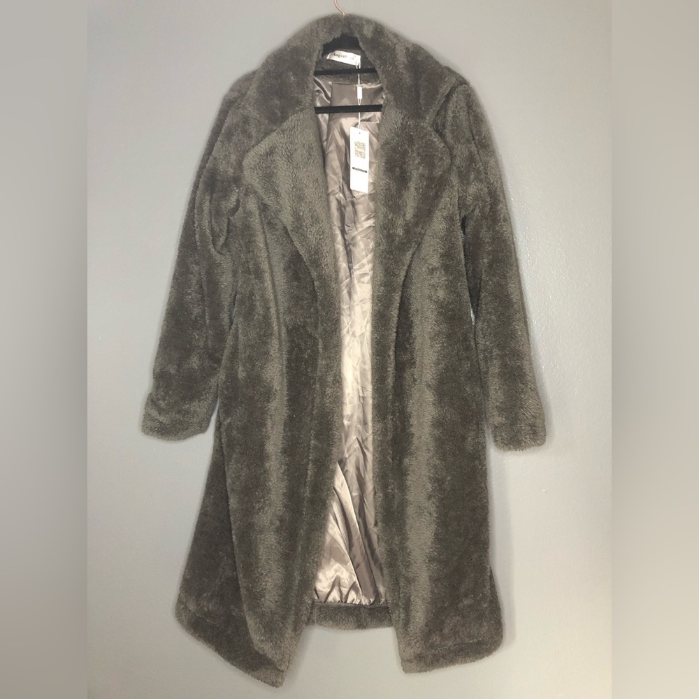 Angashion Women's Fuzzy Fleece Lapel Open Front Long Cardigan Coat Faux Fur NWT